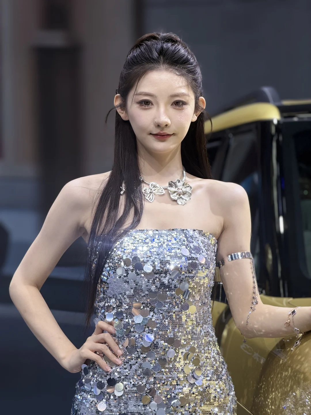 2025苏州十一国际车展美女如云，你喜欢哪个