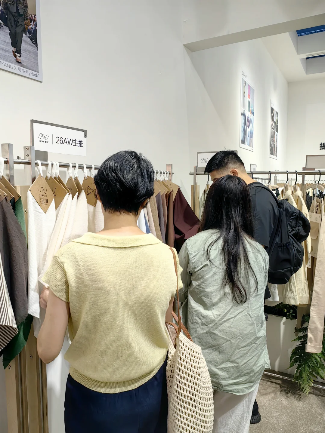 展会第1天，我们展位成了热门打卡点！?