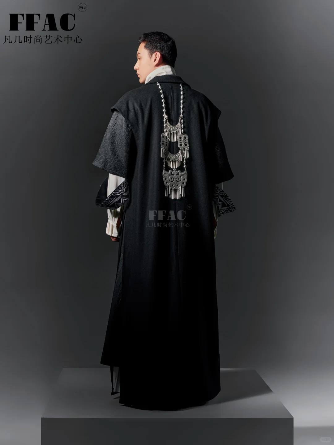 「服装制作」“彝迹”毕设 民族的才是世界的