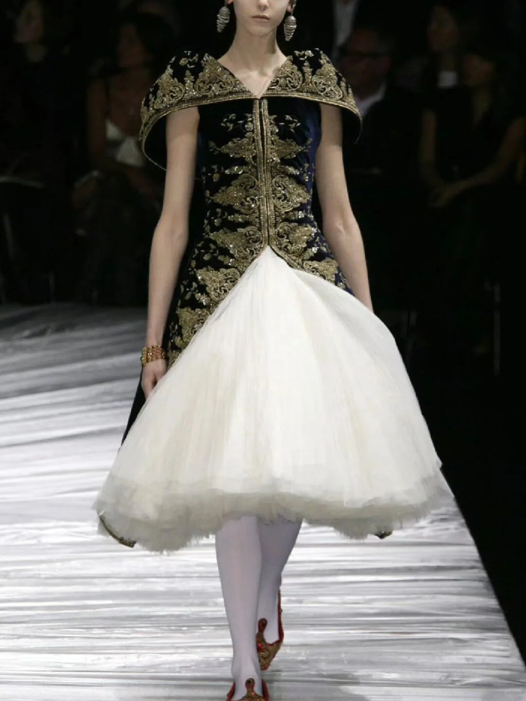 Alexander McQueen 2008秋?禁忌宗教