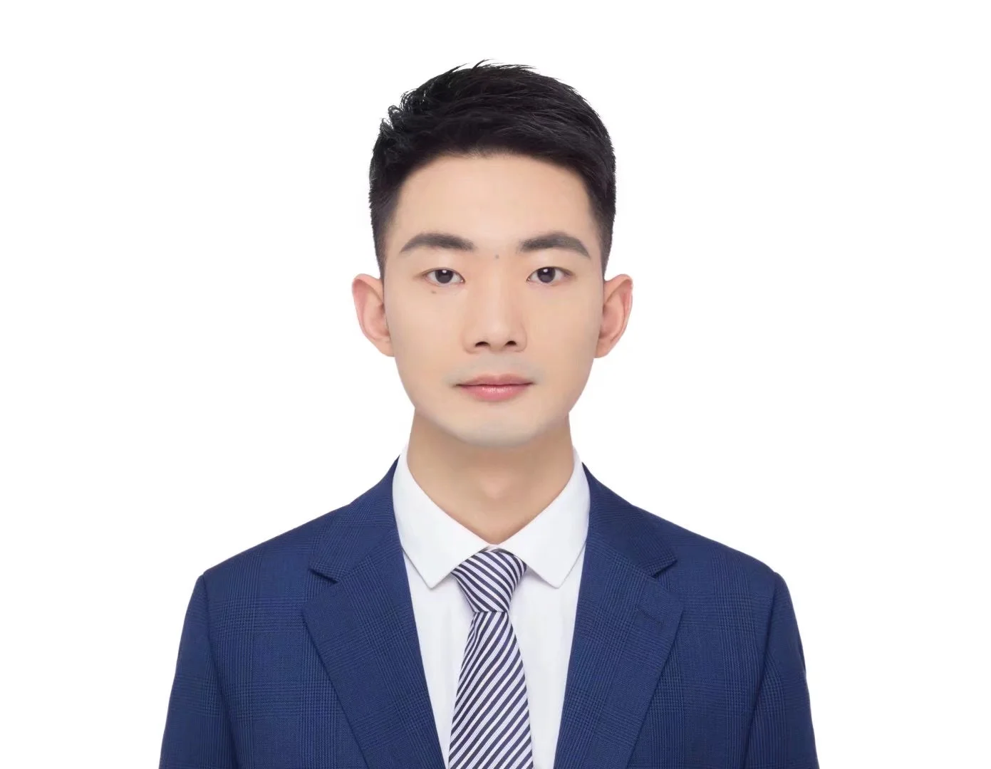 挑战全网最帅总经办招商，不服来战。