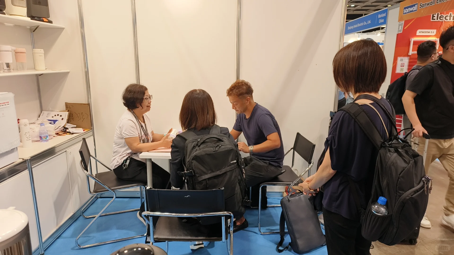 香港电子展客似云来