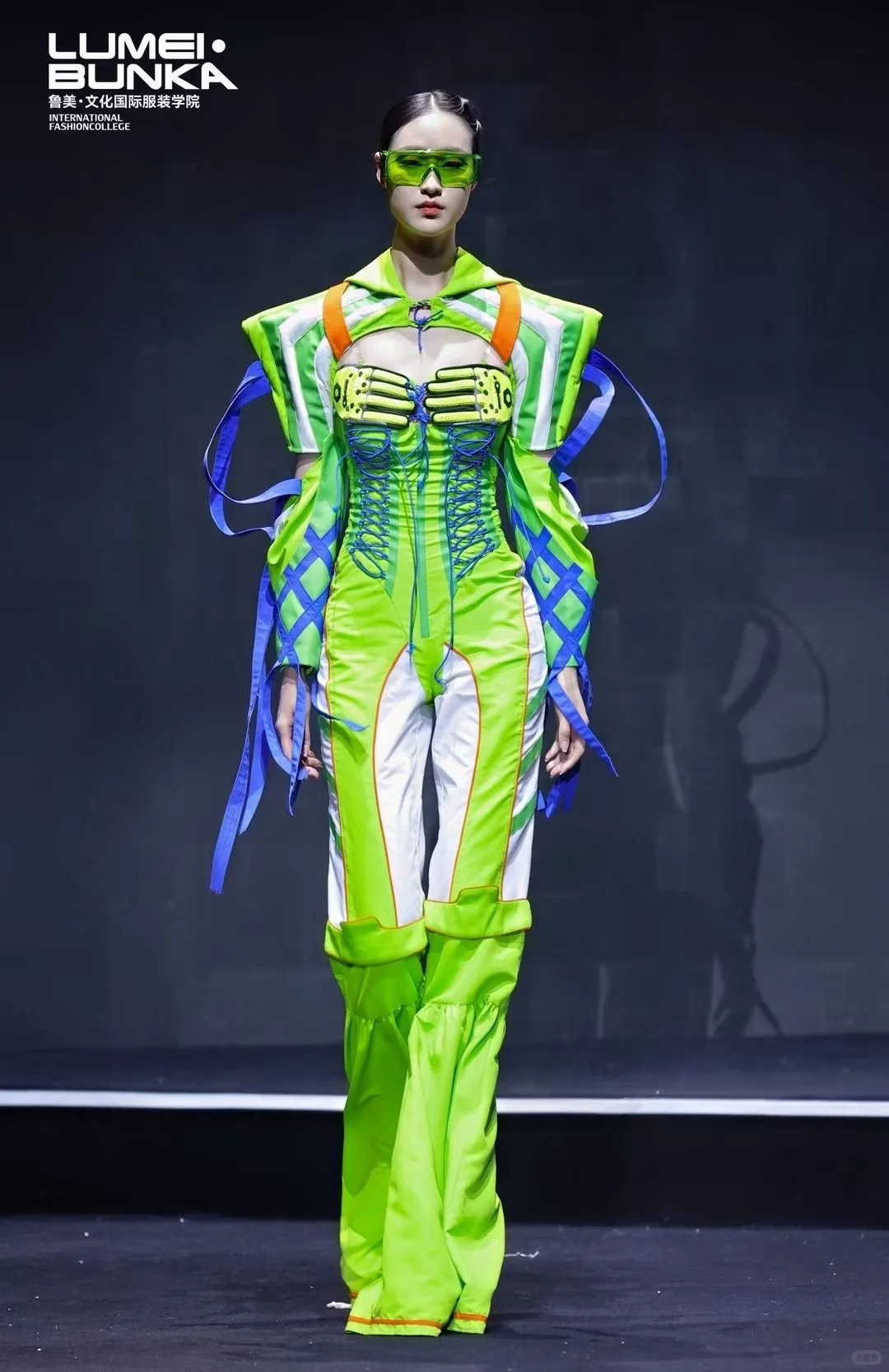 2025鲁美国际服装学院毕业走秀