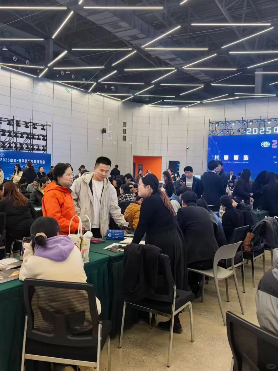 10.22-24 展会现场也太热闹啦?