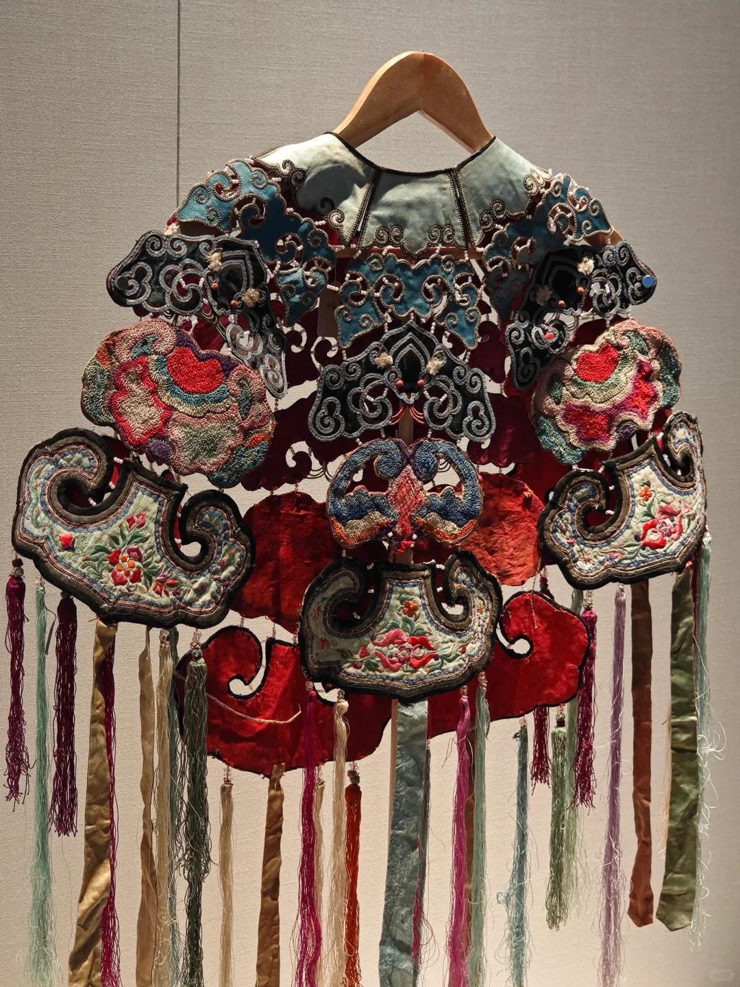锦绣云霞｜郑州博物馆馆藏云肩艺术展