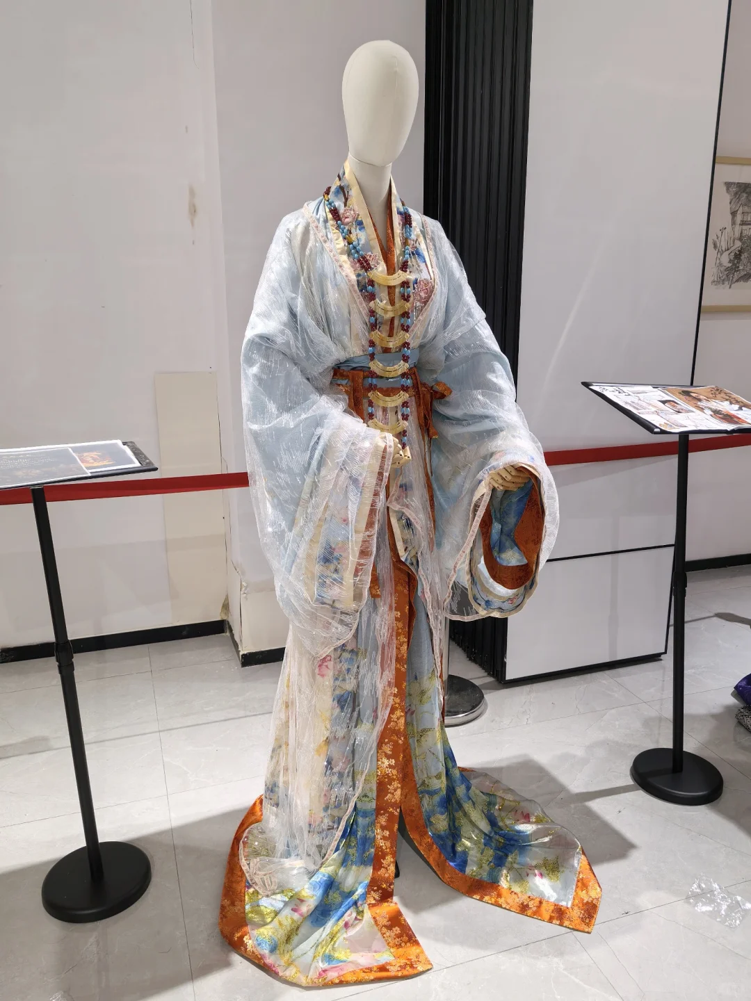 第二届汉服设计大赛，随手拍的我认为还挺