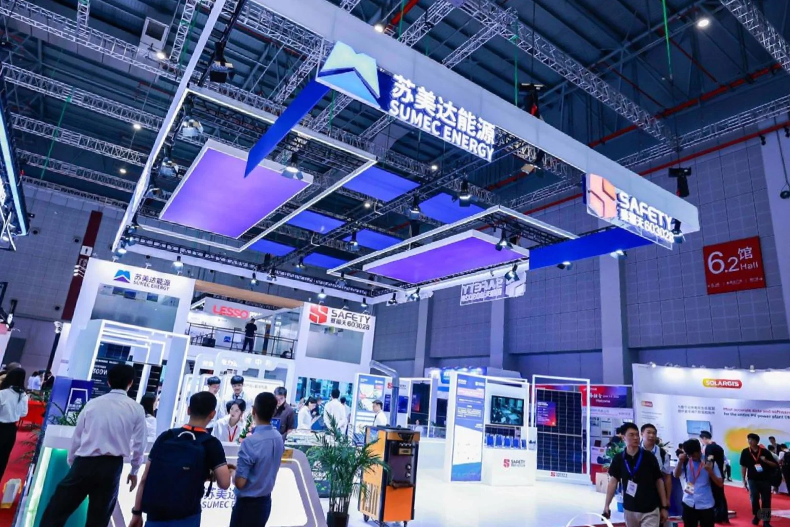 这样的新能源模型,放在哪儿都好看?
