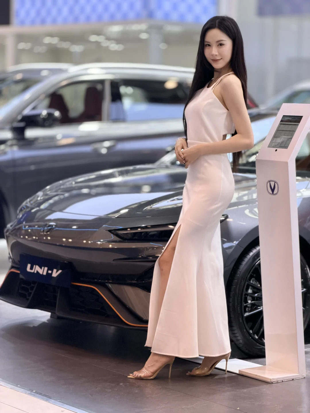 2025苏州十一国际车展美女如云，你喜欢哪个