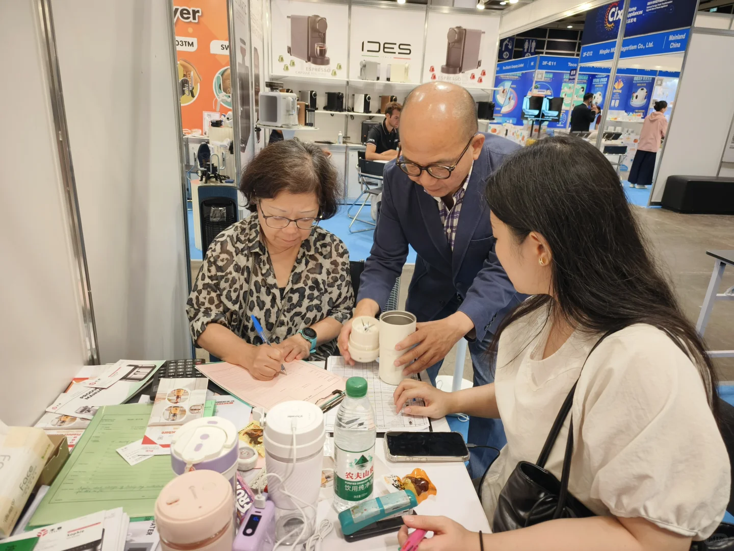 香港电子展客似云来