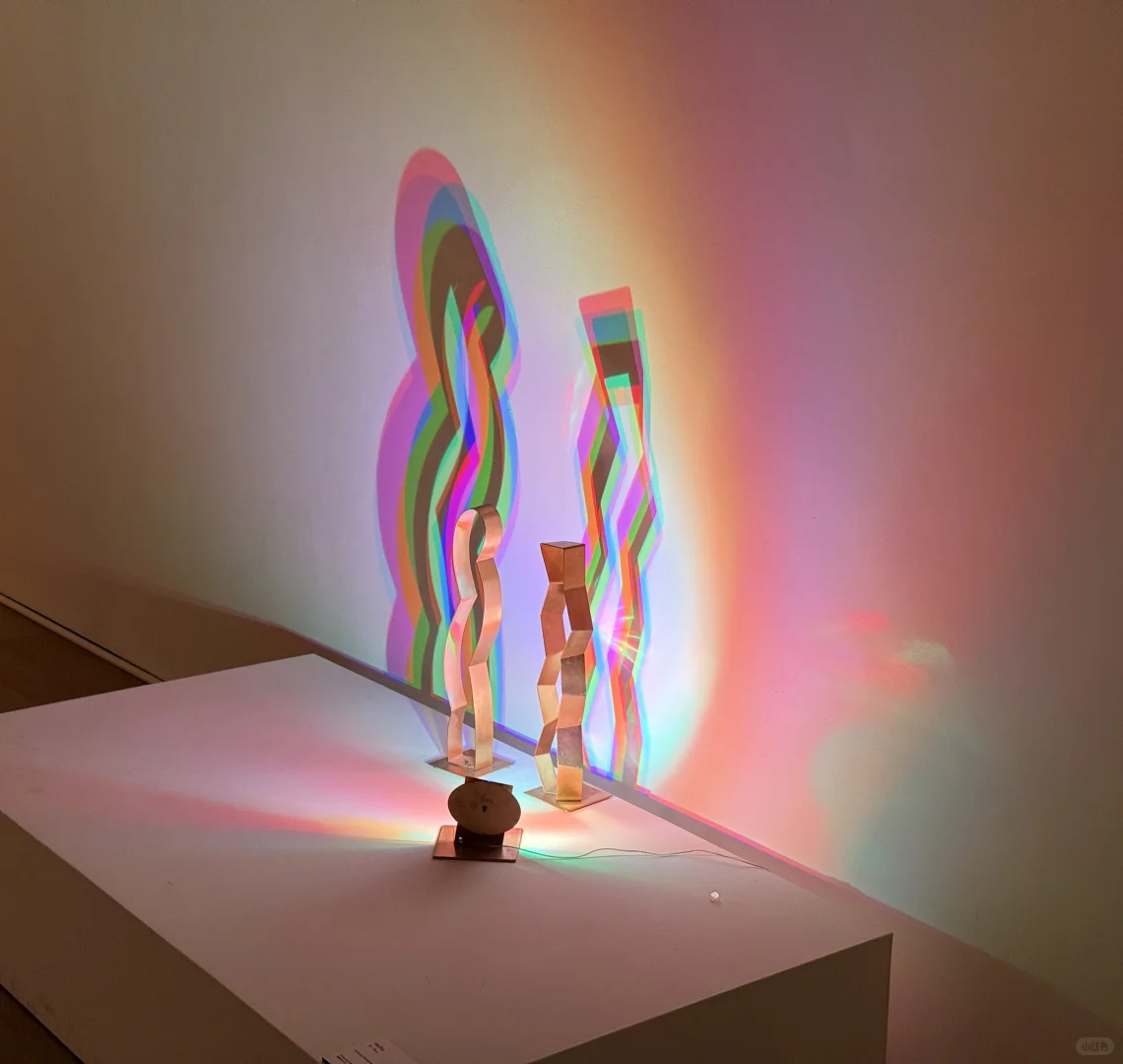 北京光影新地标✨西班牙设计展把光织成了诗