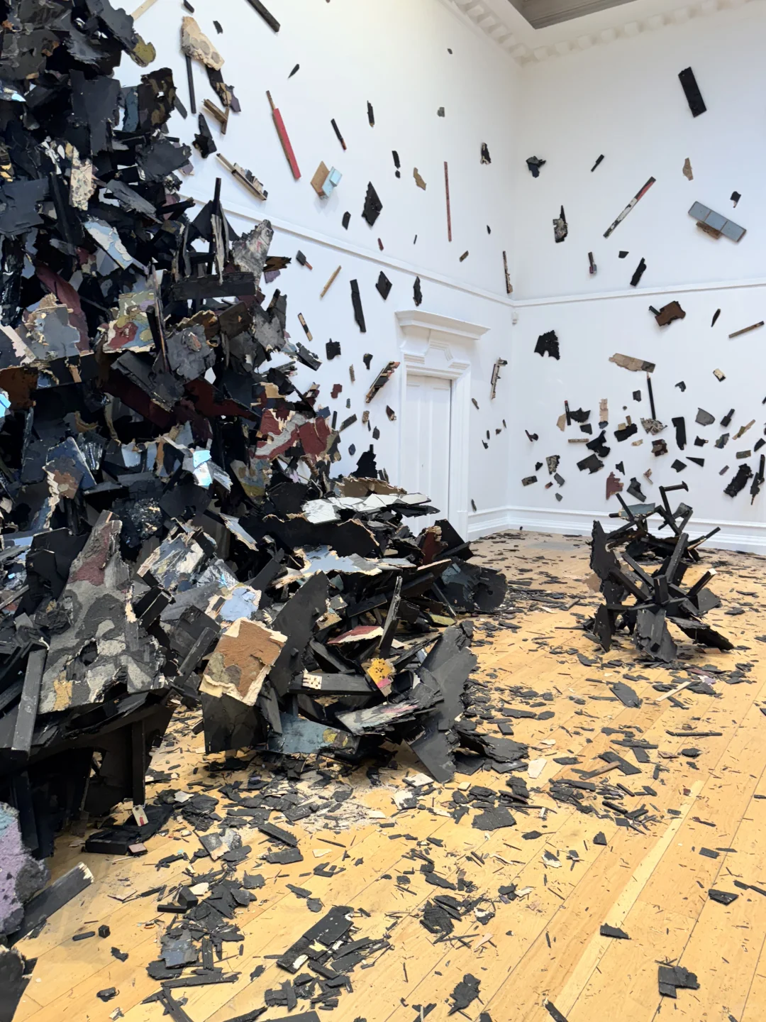 伦敦看展｜South London Gallery废墟中行走