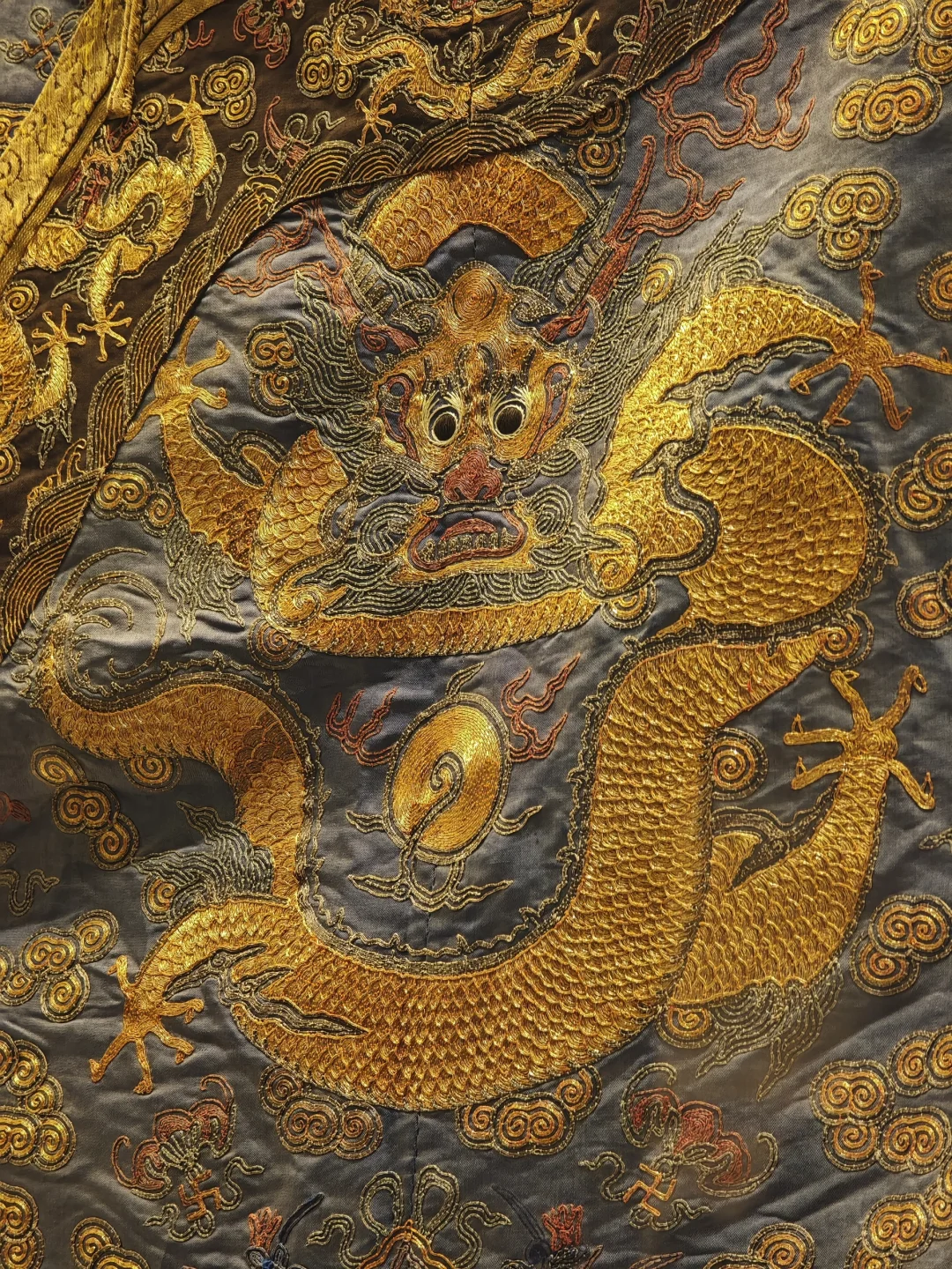 锦绣・集祥|河南博物院藏织绣纹饰艺术展