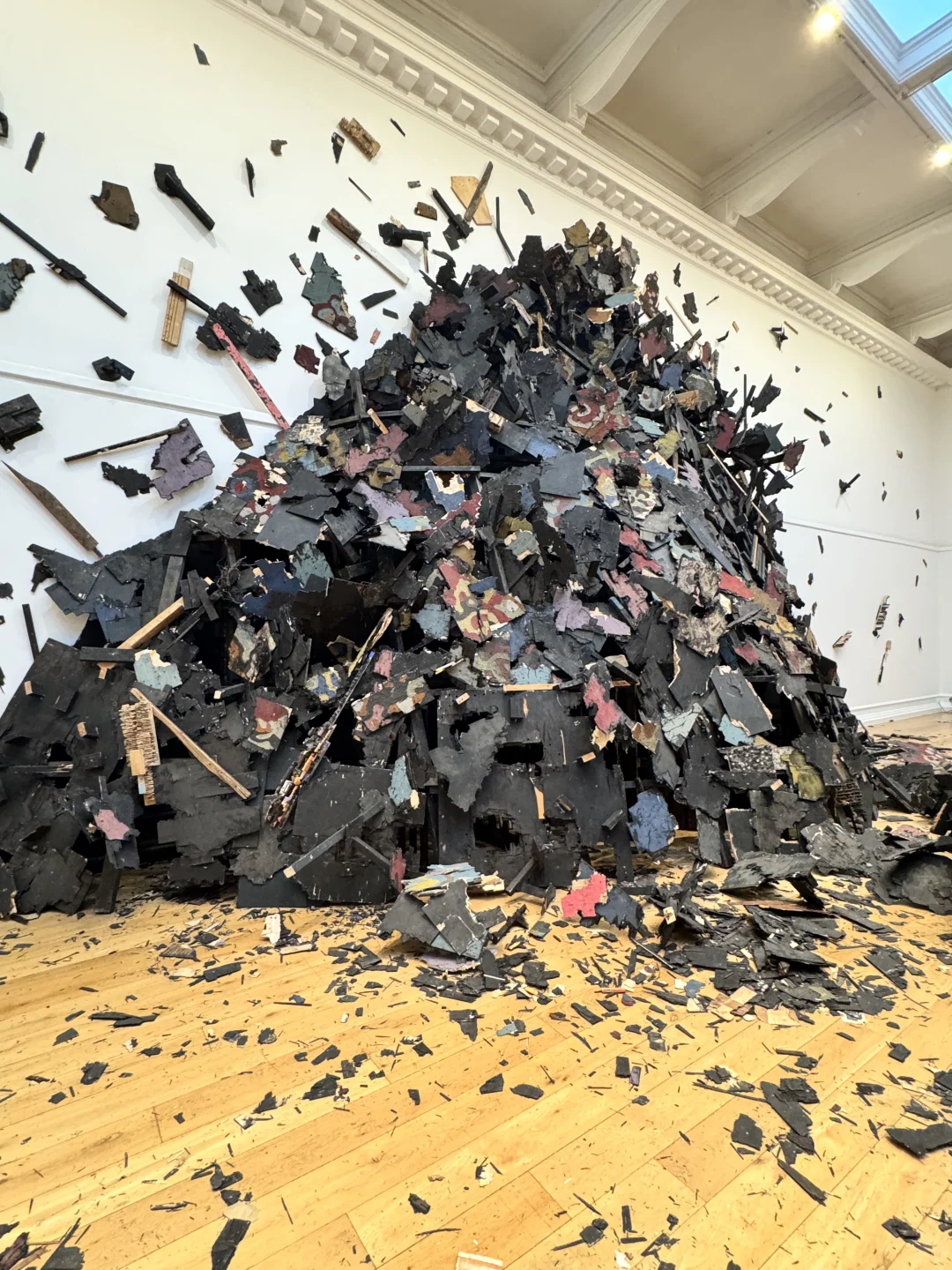 伦敦看展｜South London Gallery废墟中行走