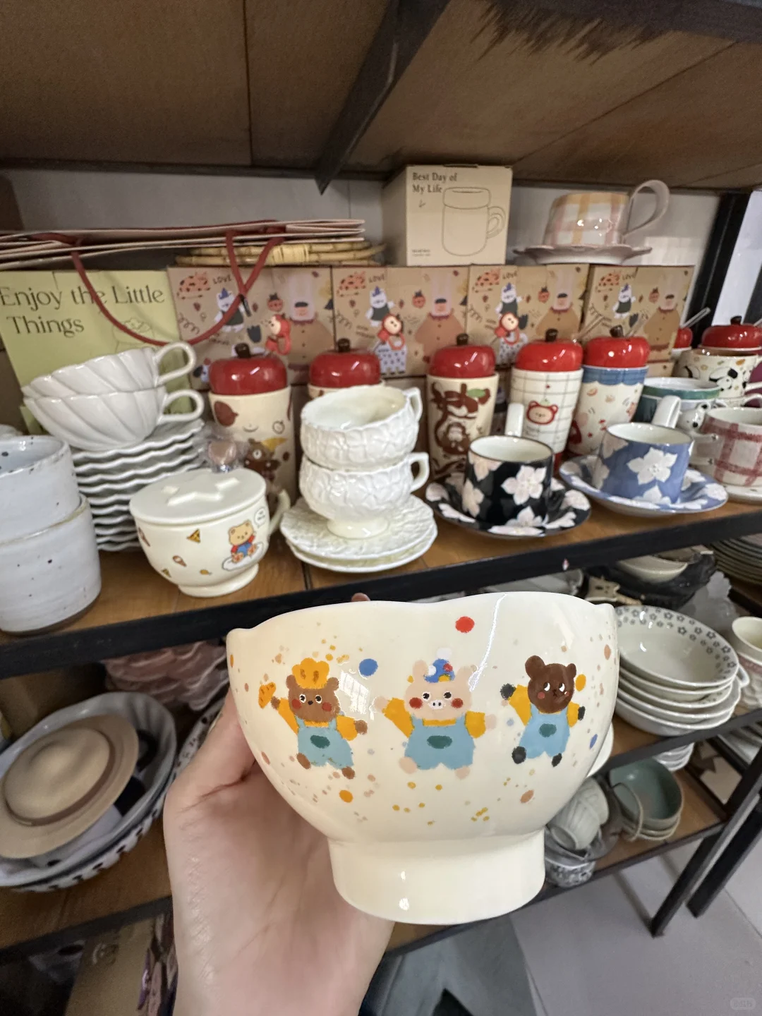 威海这里。。。不起眼的小破店真好逛啊。。。！！！