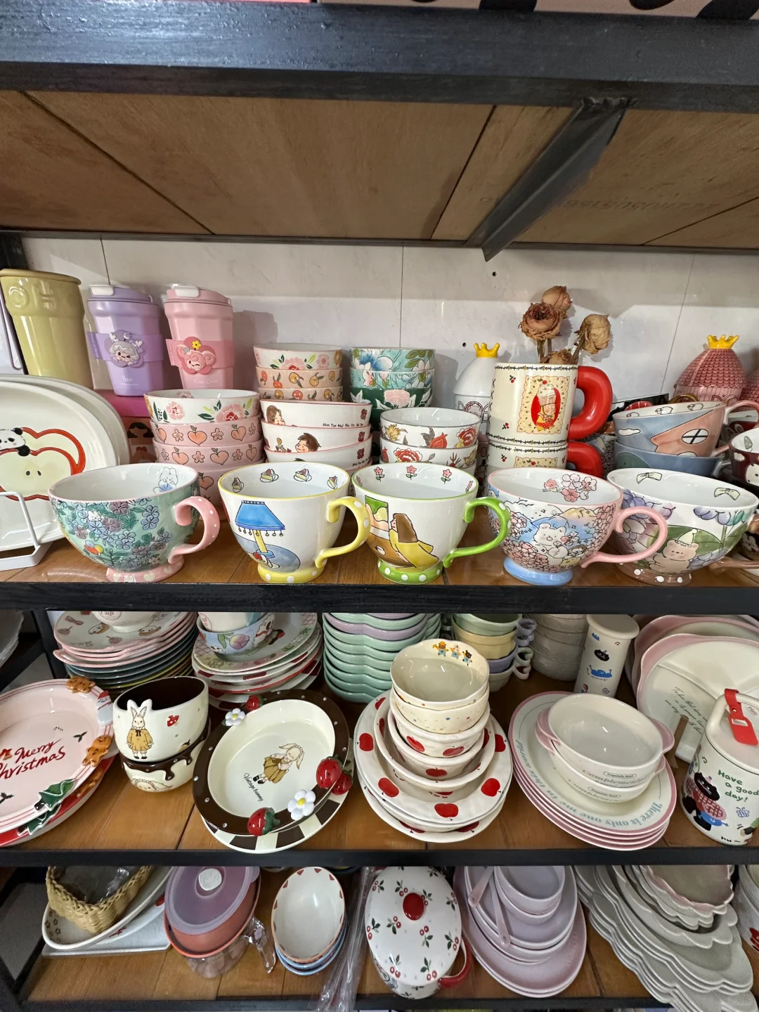 威海这里。。。不起眼的小破店真好逛啊。。。！！！