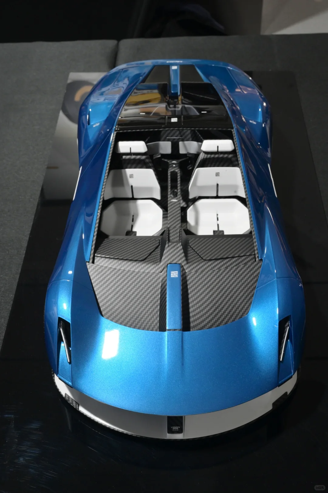 ZacDesign Vip张若研 毕业设计展进行中…