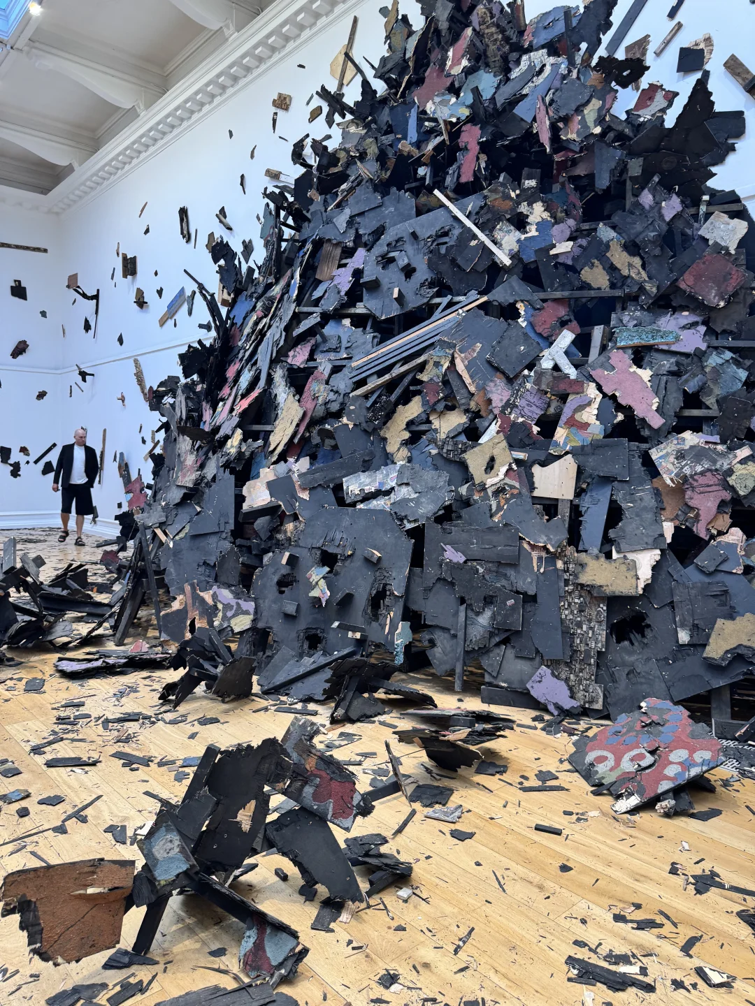 伦敦看展｜South London Gallery废墟中行走