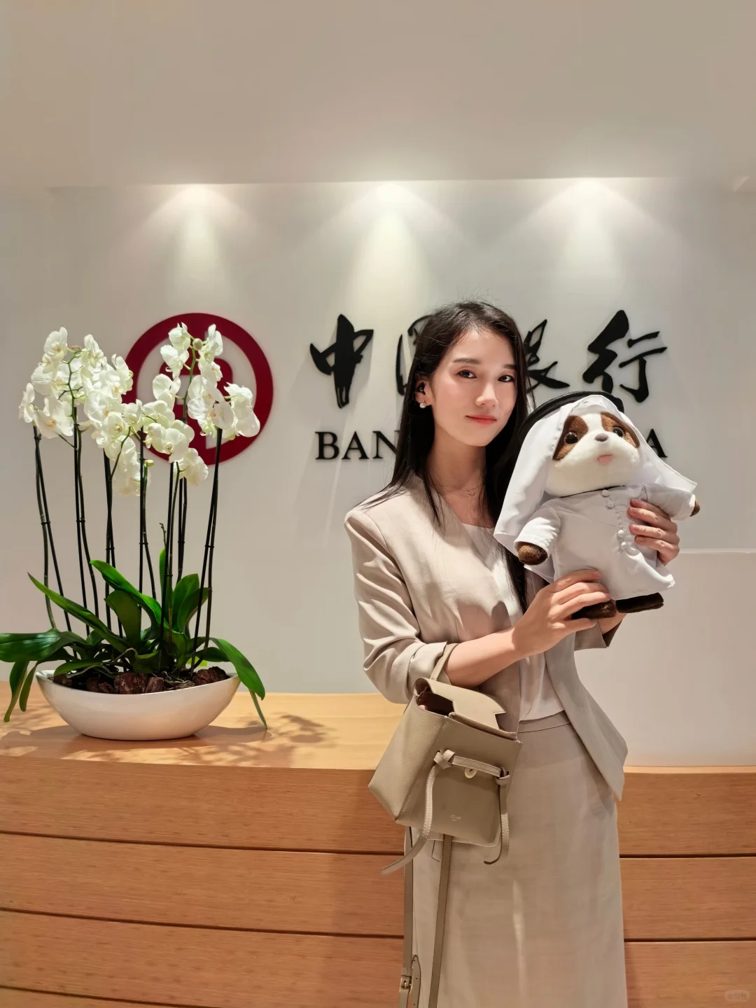 中行迪拜分行的大熊猫太可爱啦