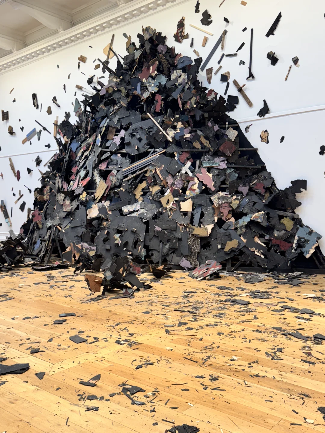 伦敦看展｜South London Gallery废墟中行走