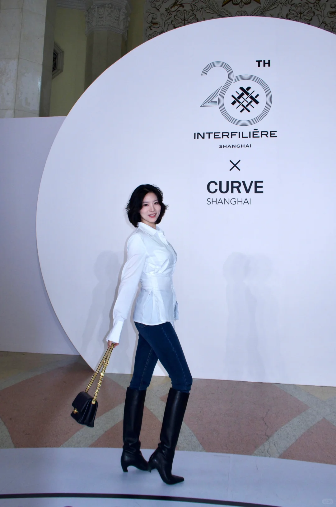 谁说美女都靠p图的| CURVE SHANGHAI内衣秀