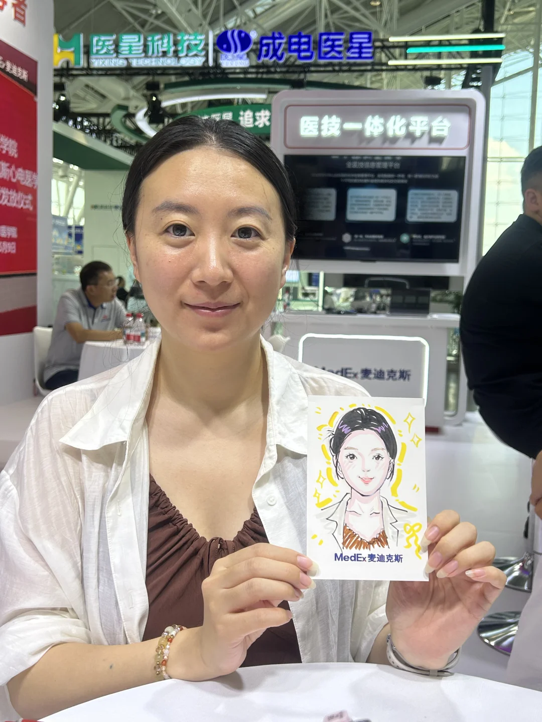 南京数字医疗展打工记!画画居然结识医疗大