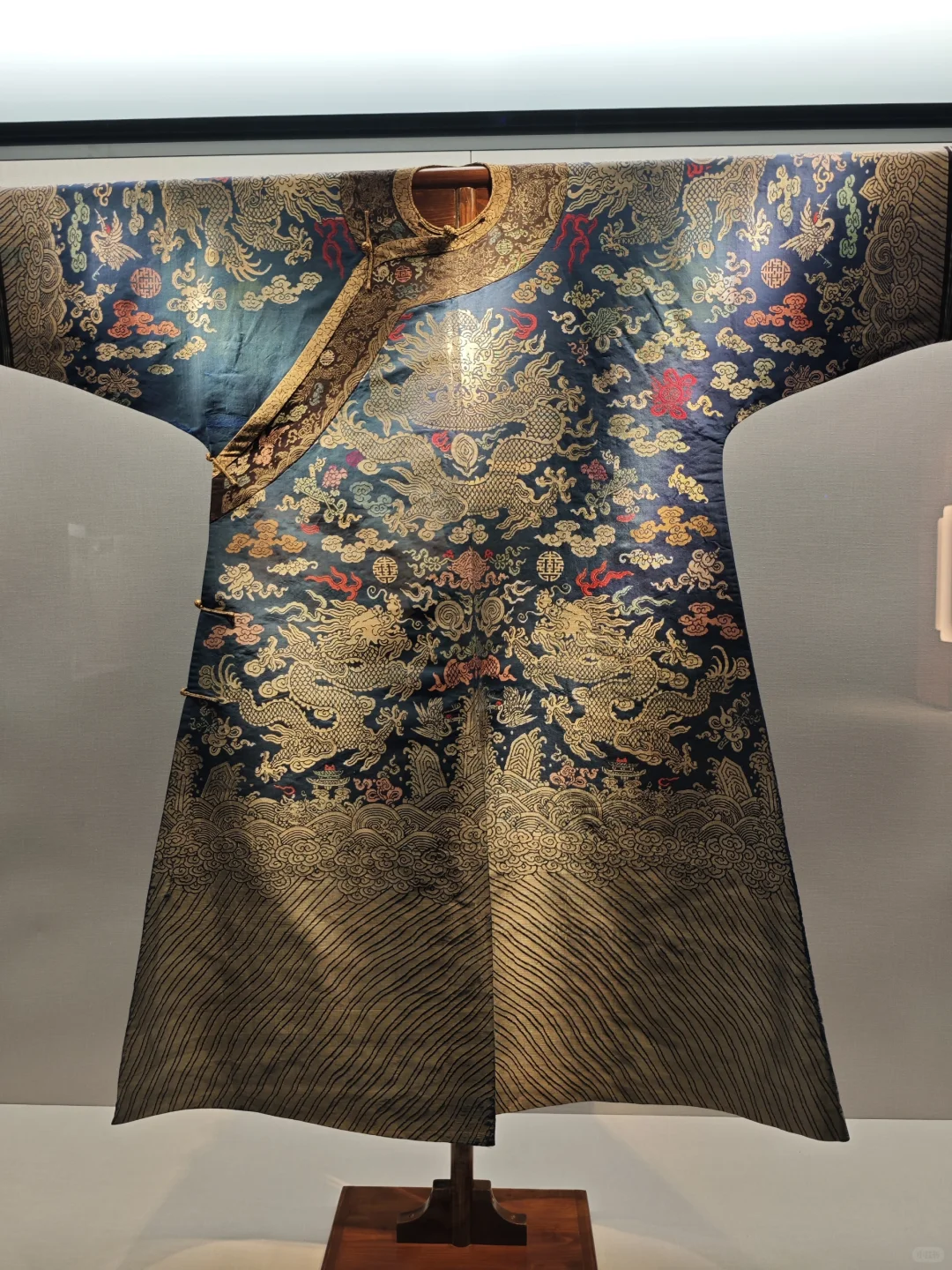 锦绣・集祥|河南博物院藏织绣纹饰艺术展