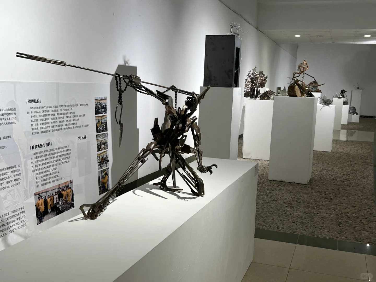 和我的作品合影啦