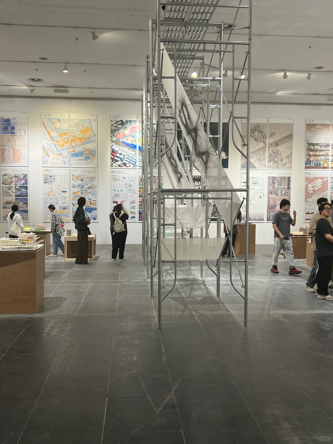 主视觉设计｜广美建院毕业设计展形象