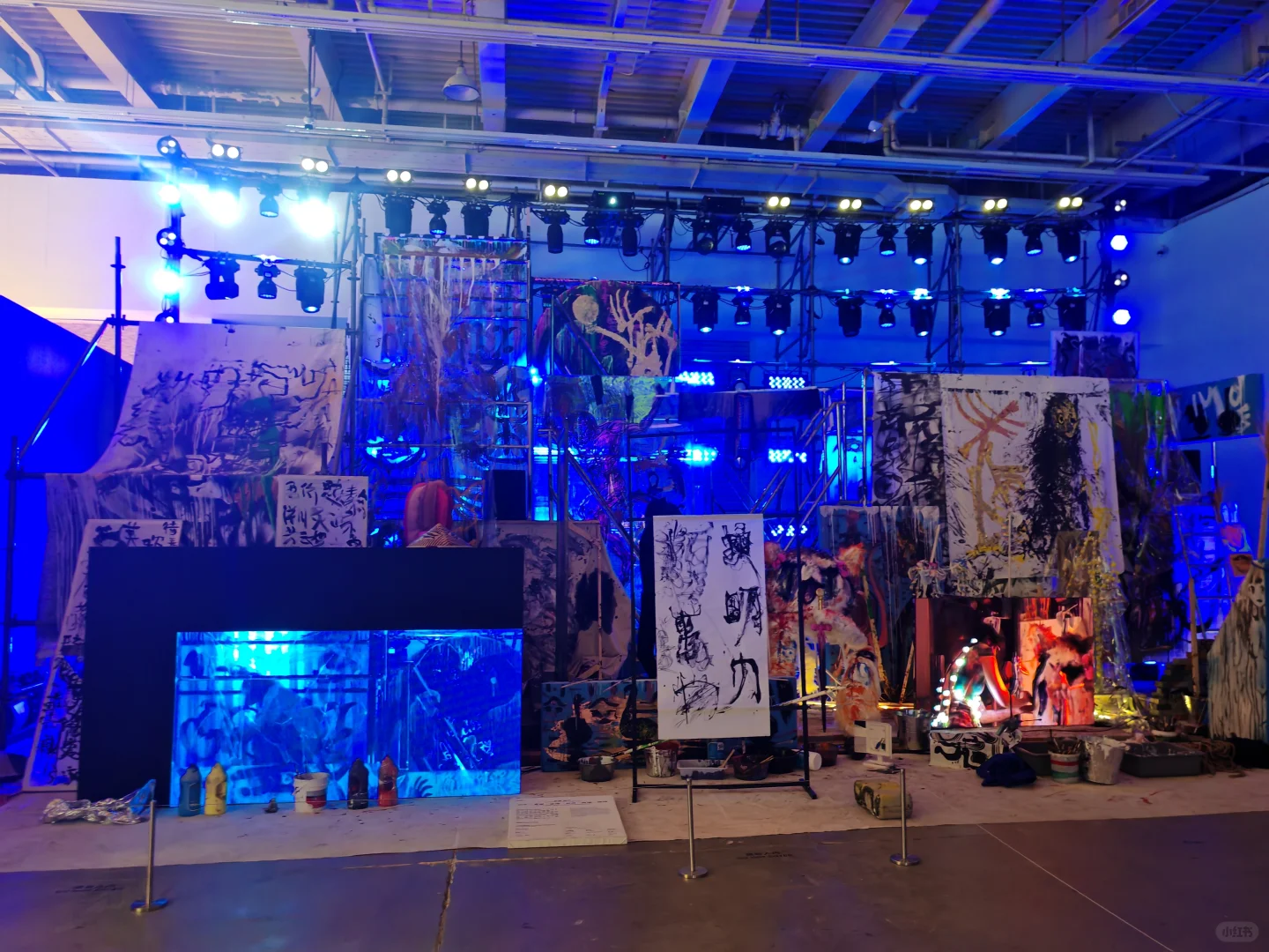 在上海，看一场关于缠绕、记忆与解脱的展览