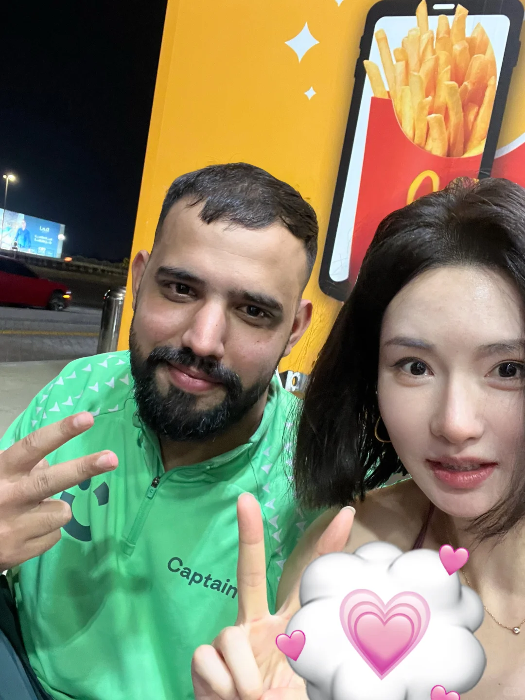 00后失业在迪拜送外卖的一天