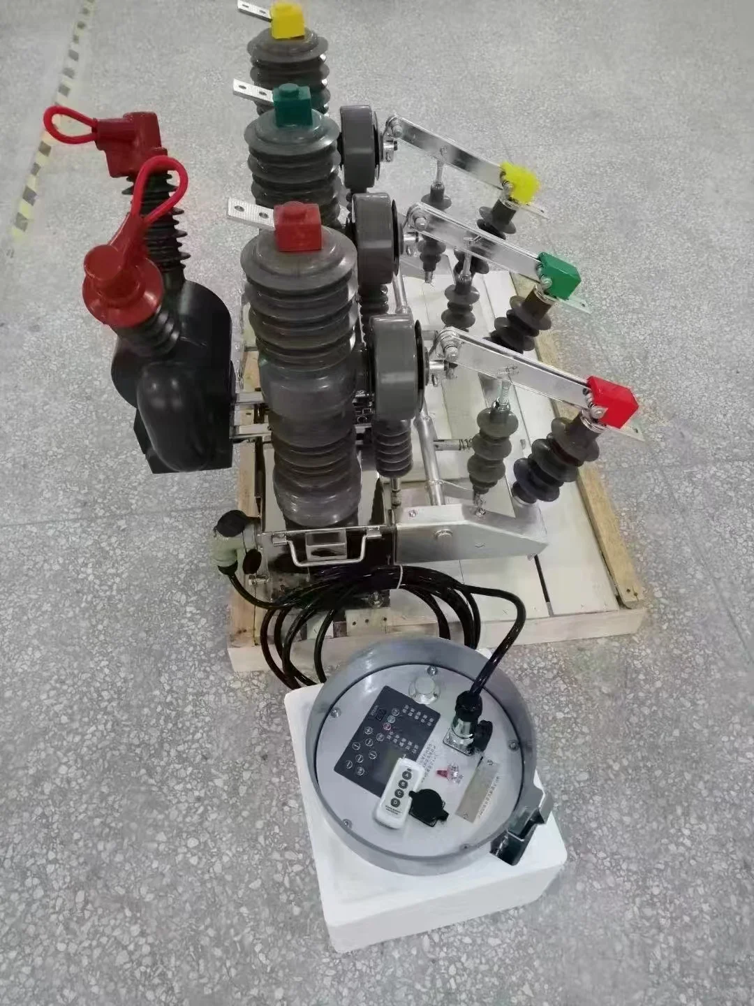 户外真空断路器-zw32