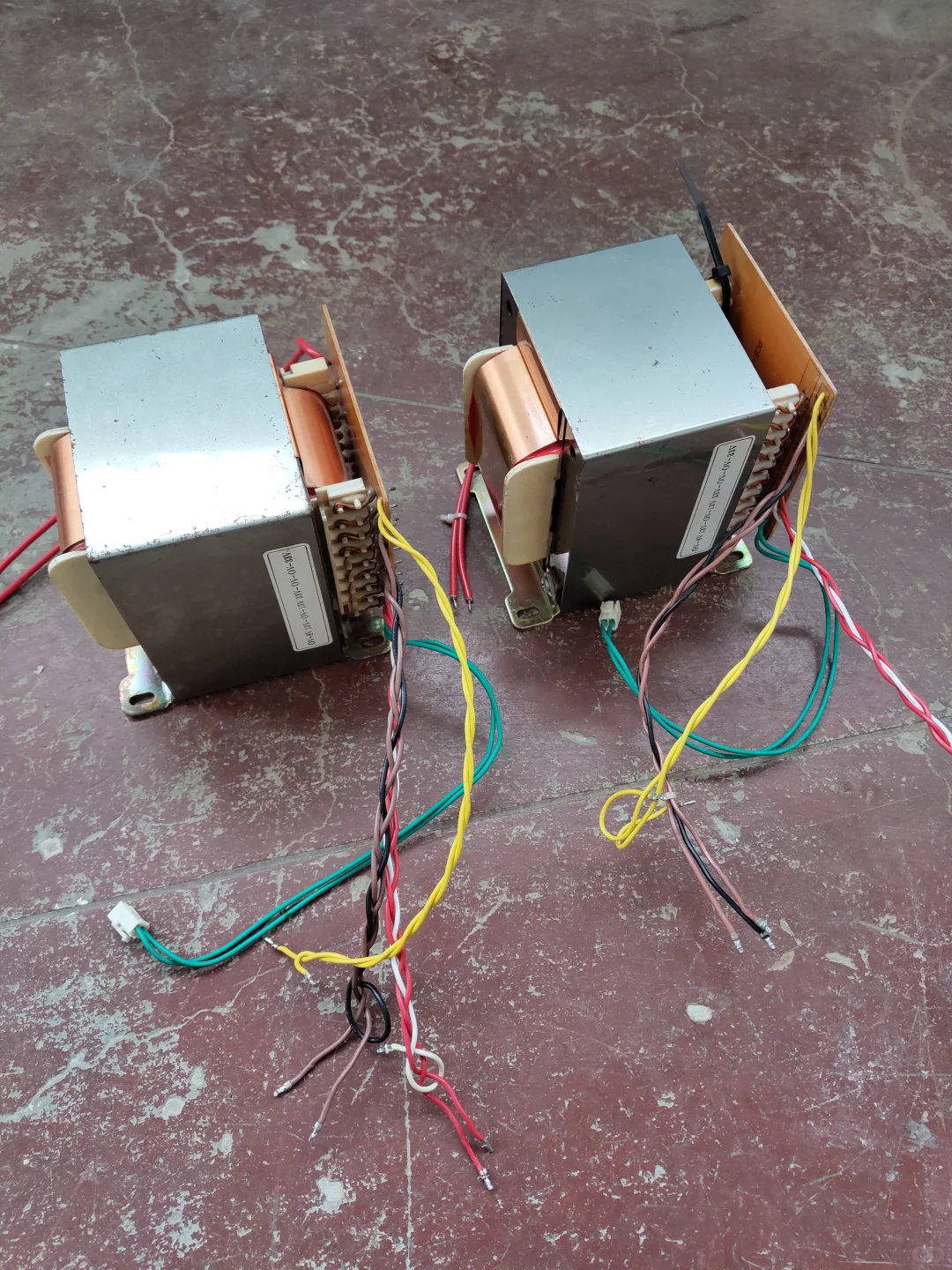 拆机方牛变压器一对