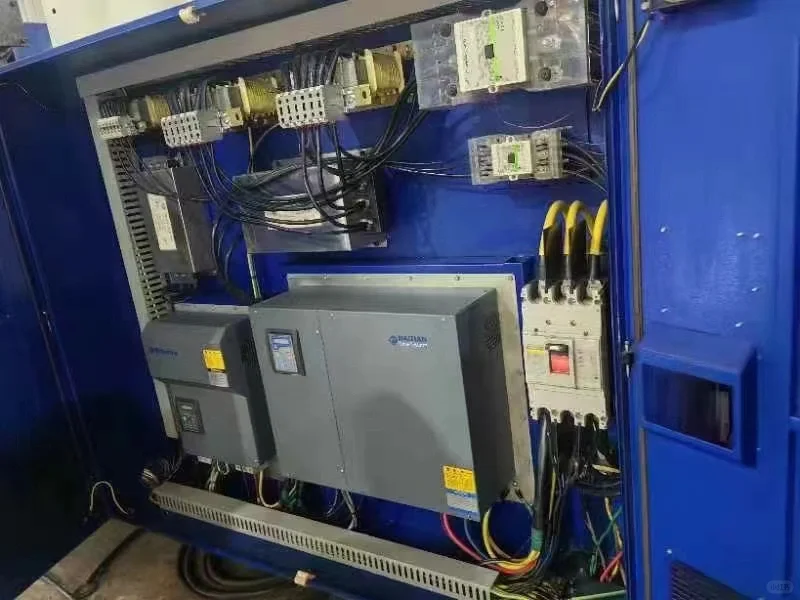 出售海天注塑机1600吨伺服机