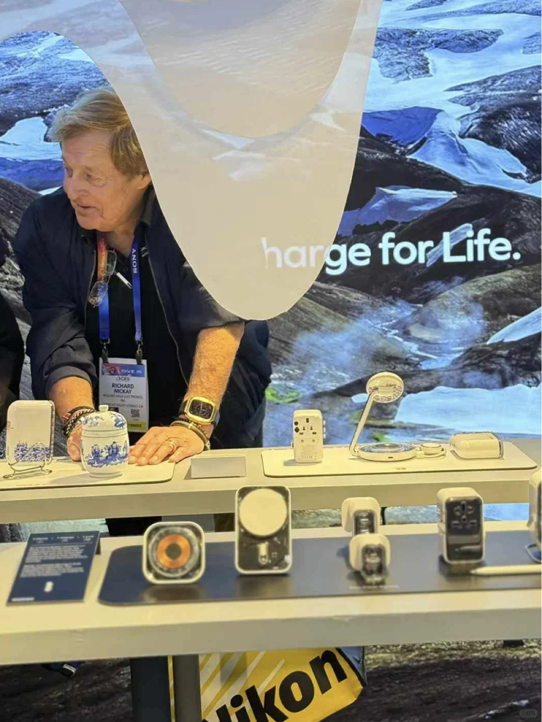 CES2025?MOMAX 在现场开启一个新的未来