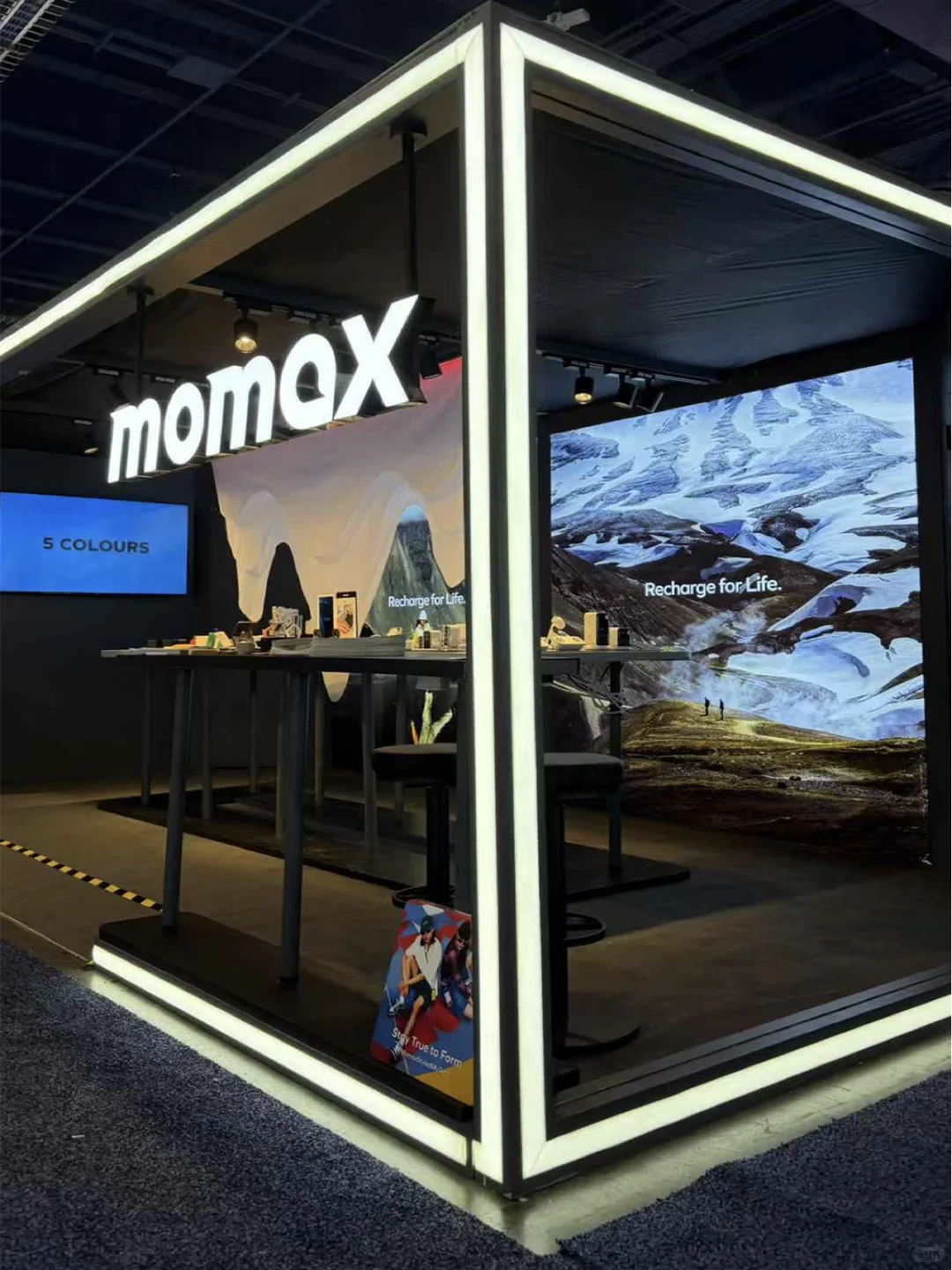 CES2025?MOMAX 在现场开启一个新的未来