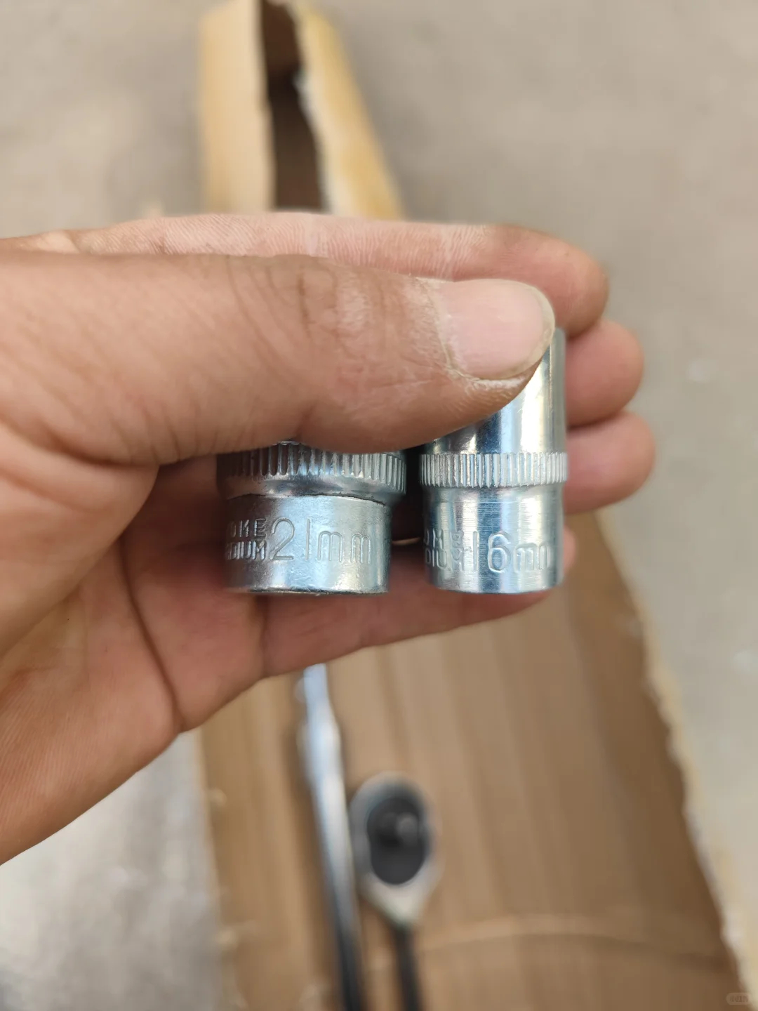 自己动手更换宝骏510后减震（减震更换）