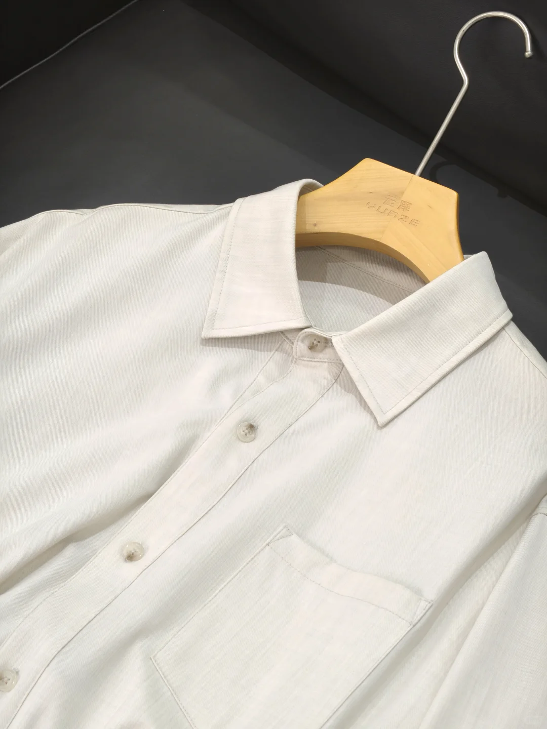 广州服装设计师谁还没来过这家卖色纺的布行