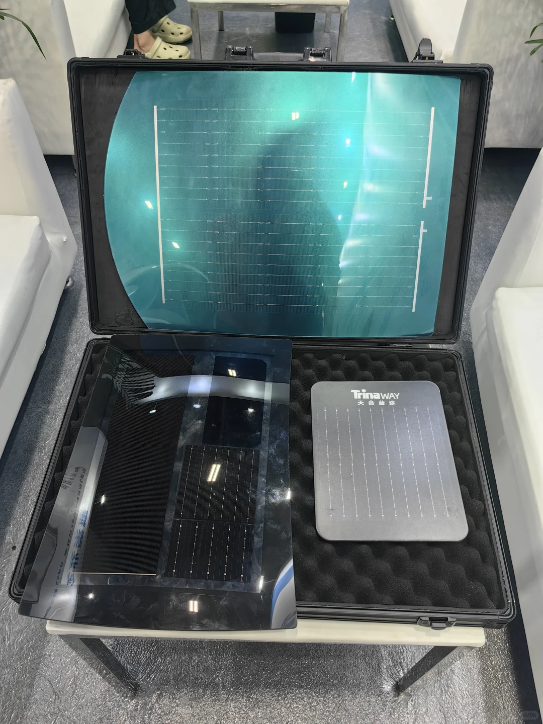 无人驾驶观光游艇低碳应用