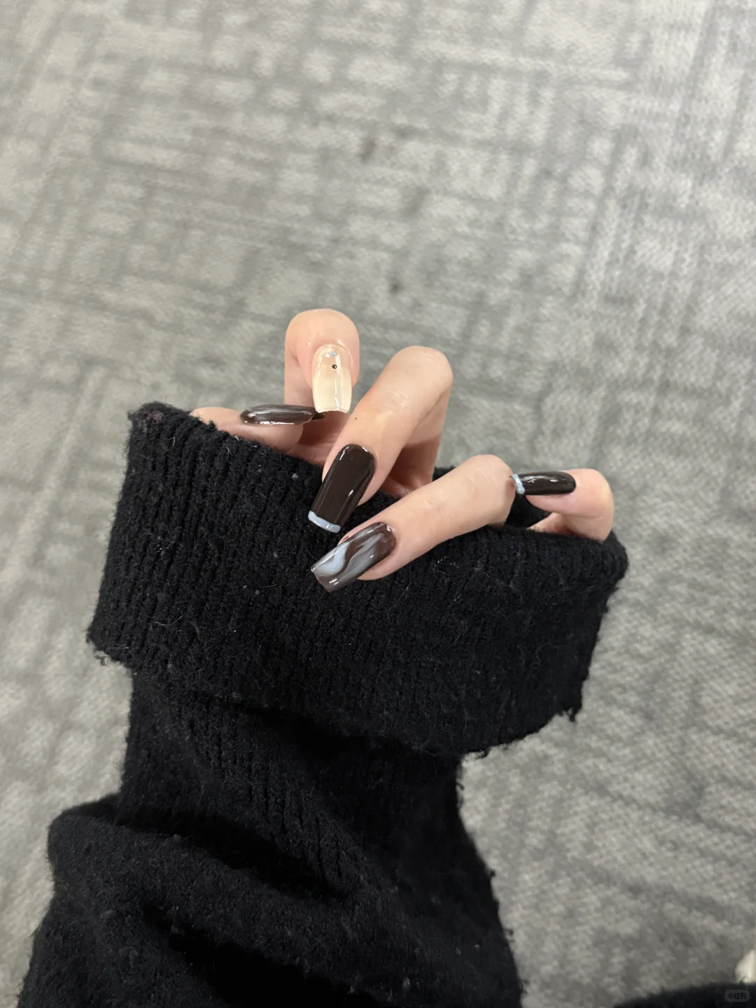 live? 秋冬显白高级的蓝棕晕染