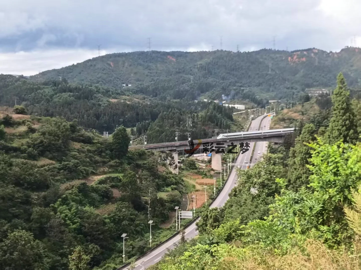 探访老昆玉铁路18公里附近电气化改造