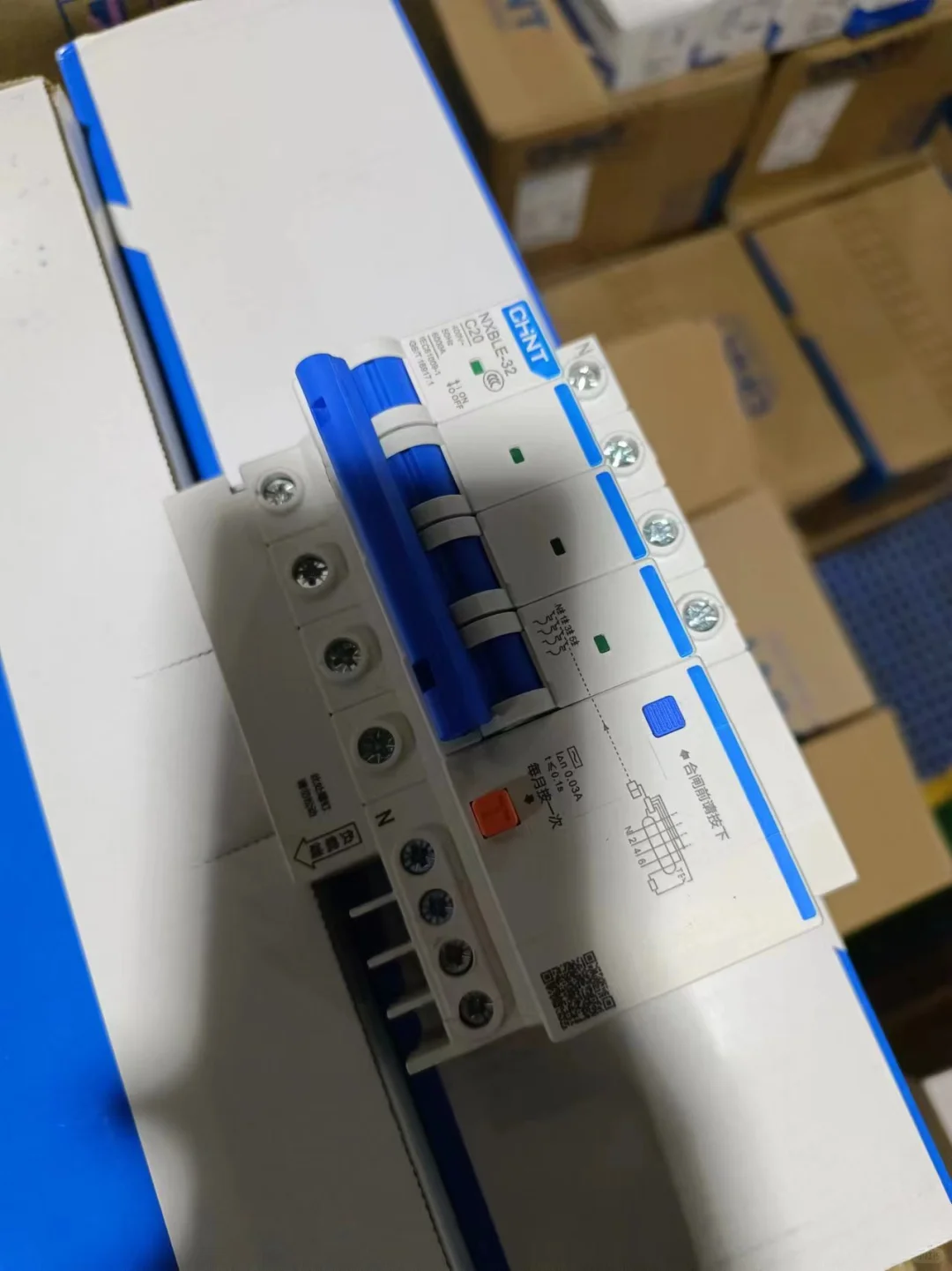 正泰空气开关断路器，品质保障，安心出售！