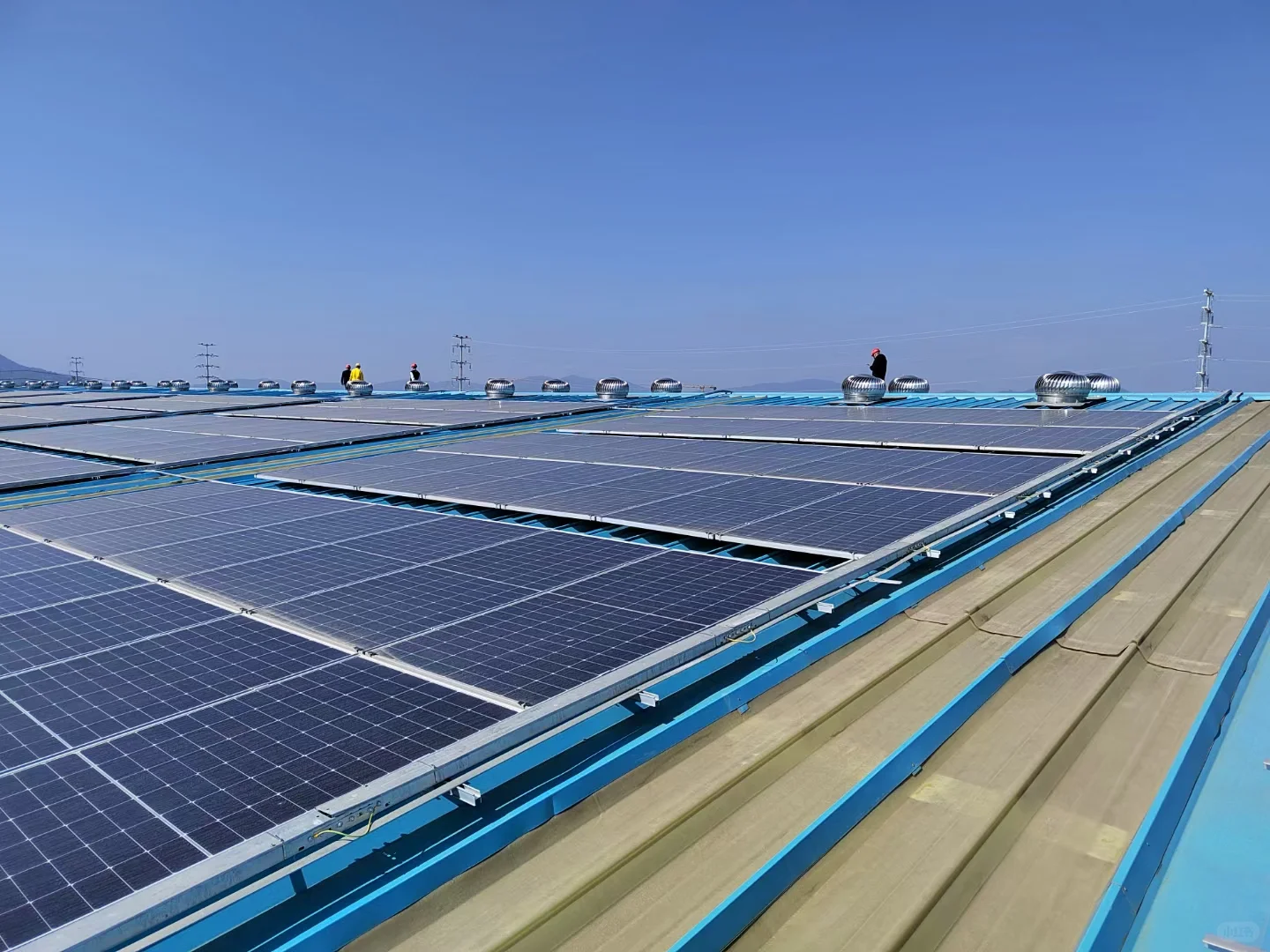 工商业屋顶13MW光伏发电站