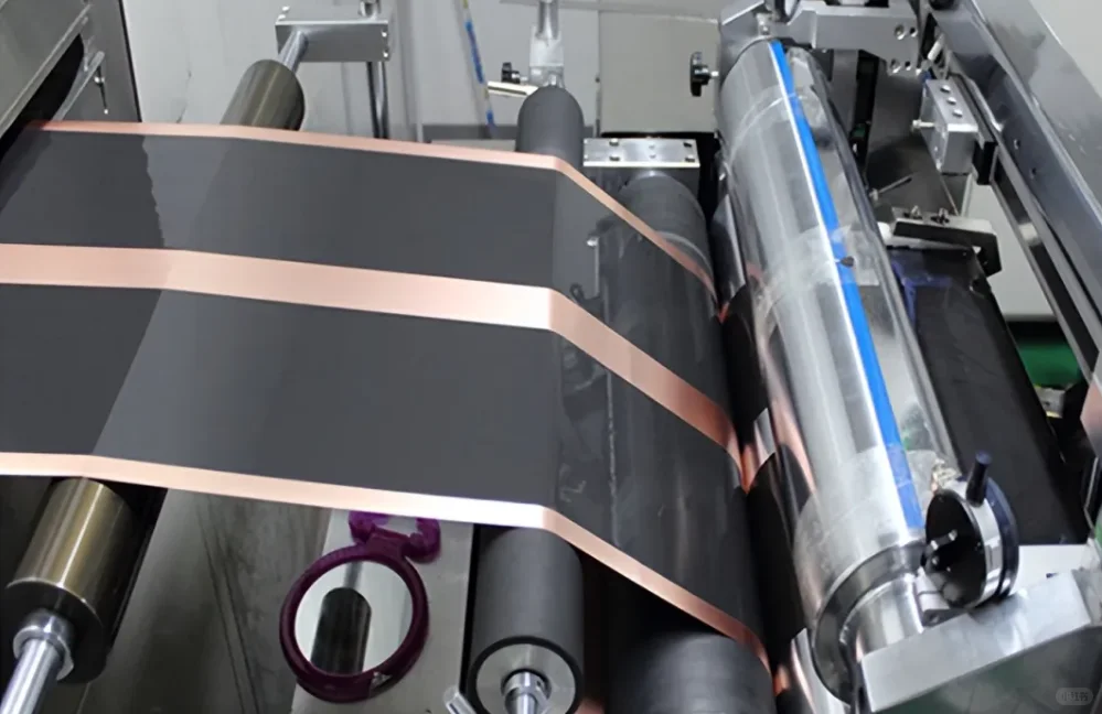 锂电池辊压设备