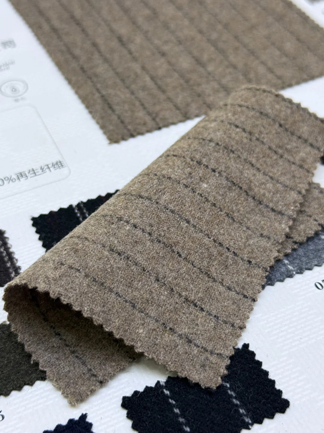 秋冬必备的羊毛条纹双面呢面料～