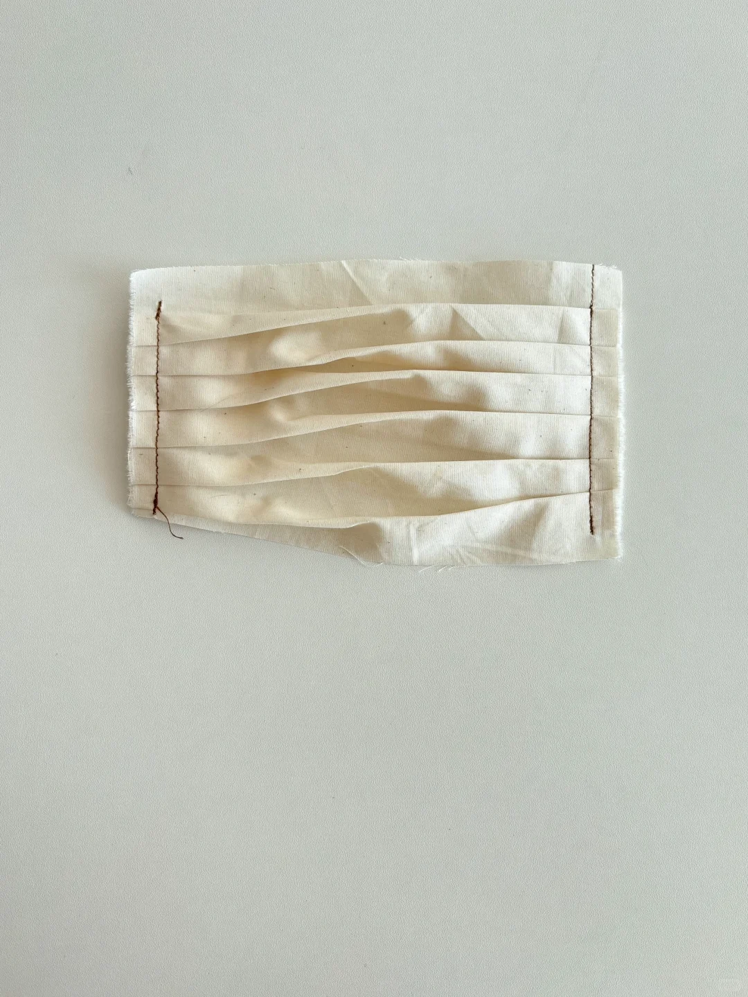 百褶裙单向褶裥的更多应用?面料改造