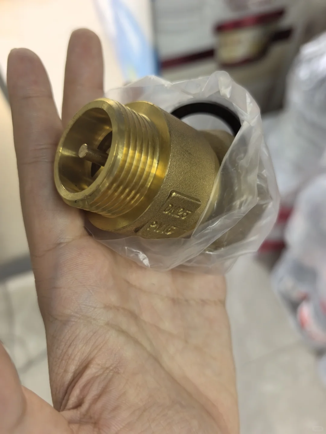 两个礼拜用了六方水,希望这个房子旺旺我