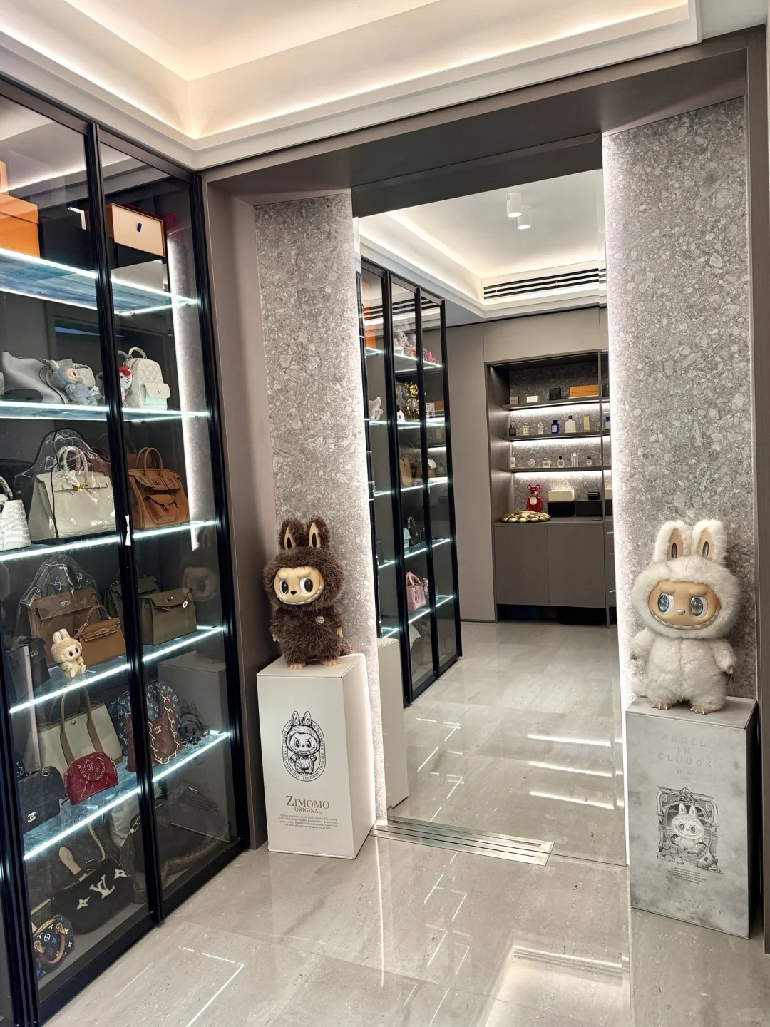 大首领：人 新家我先替你住了！