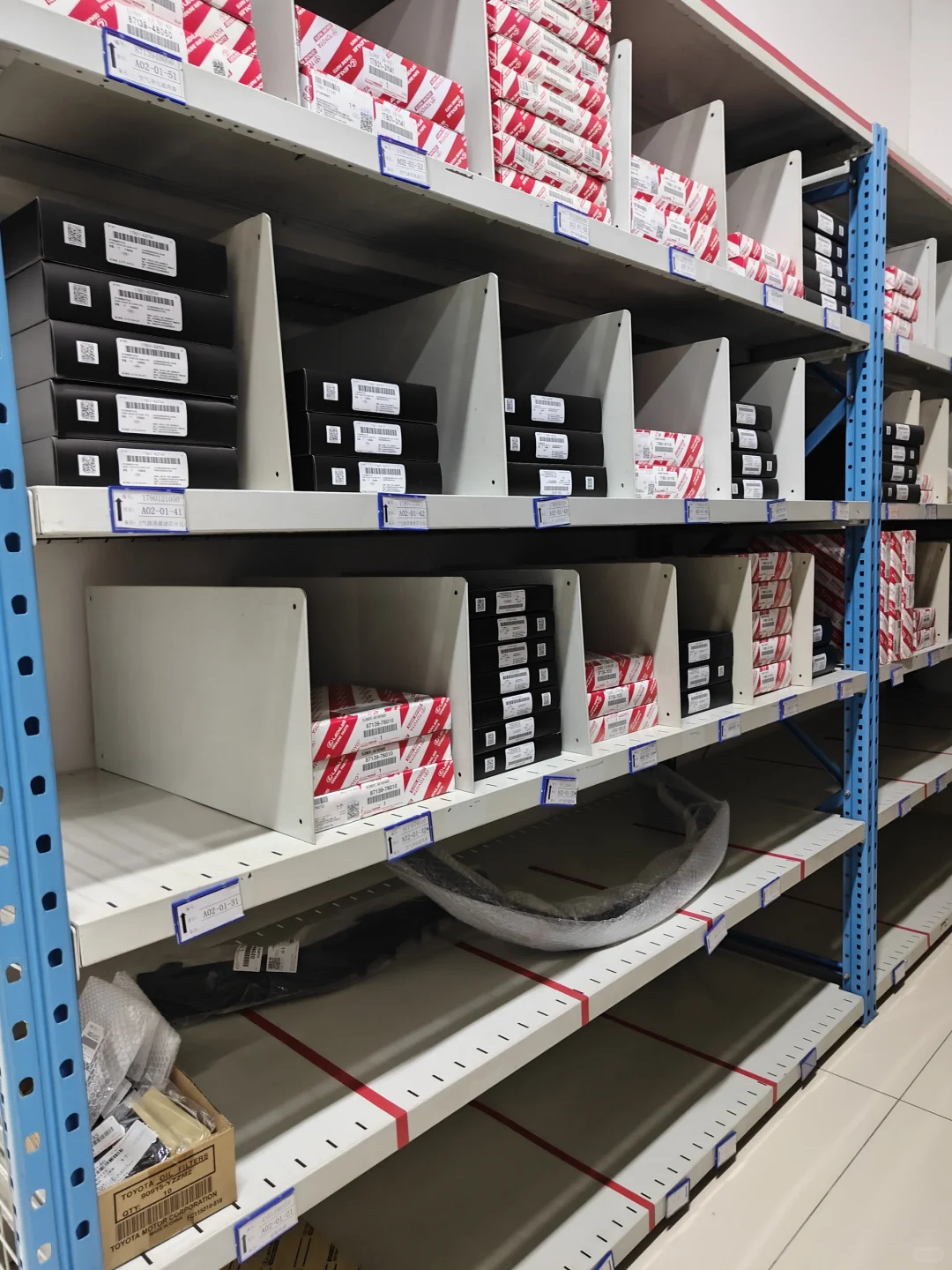 探访4S店的幕后仓库