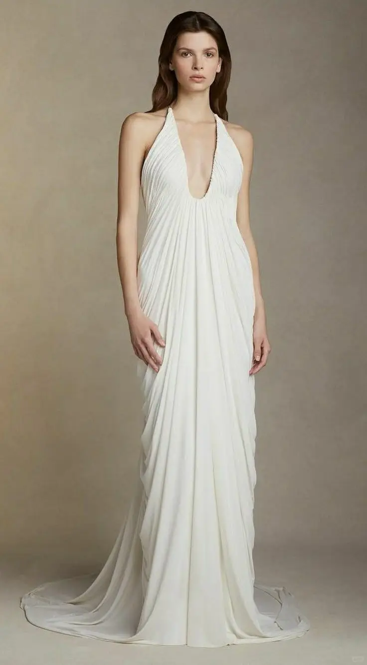 希腊风格和时尚：流动的雕塑之美