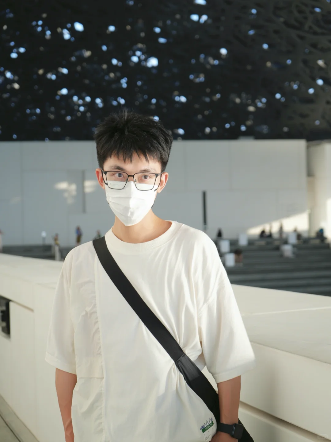 在这里安检被掏出了包里的TT?@阿布扎比